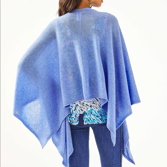 New! Lily Pulitzer Terri 100% Cashmere Blue Wrap - Picture 2 of 7